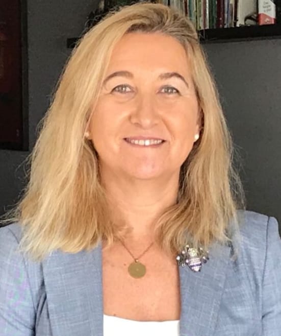 FOTO CV Panama Maria Frende